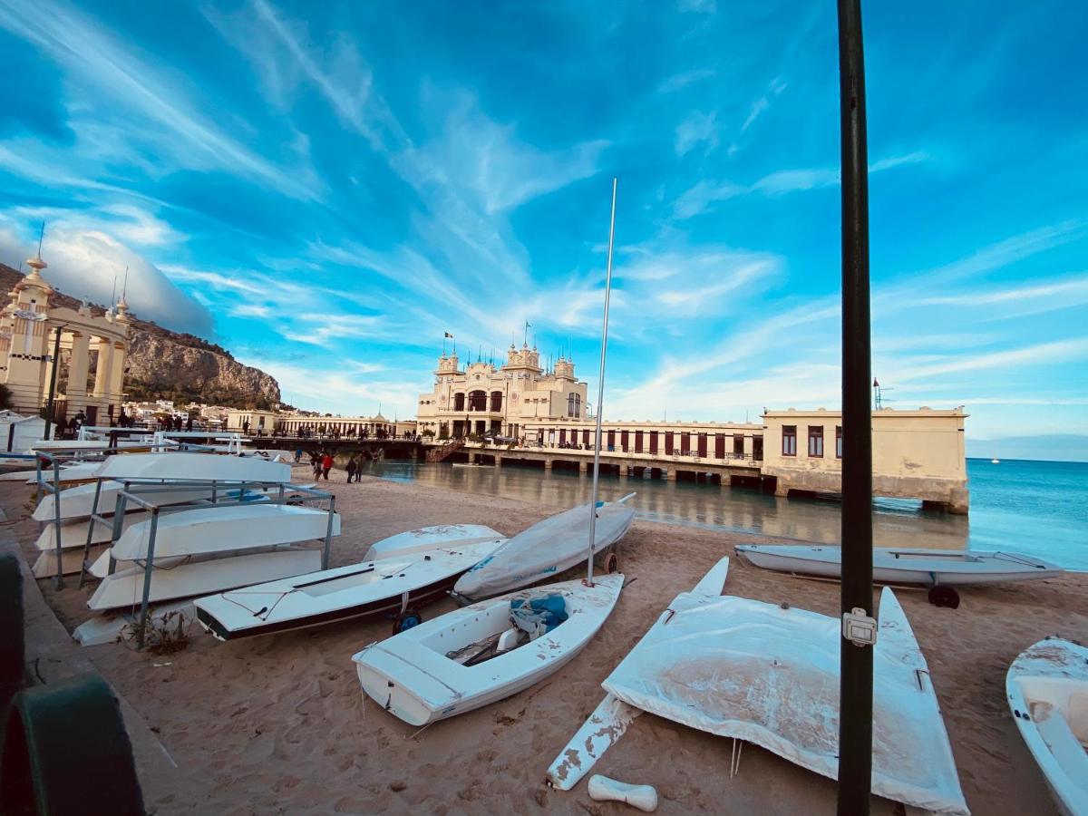 Mondello Beach The House With Green Lawns Villa Buitenkant foto