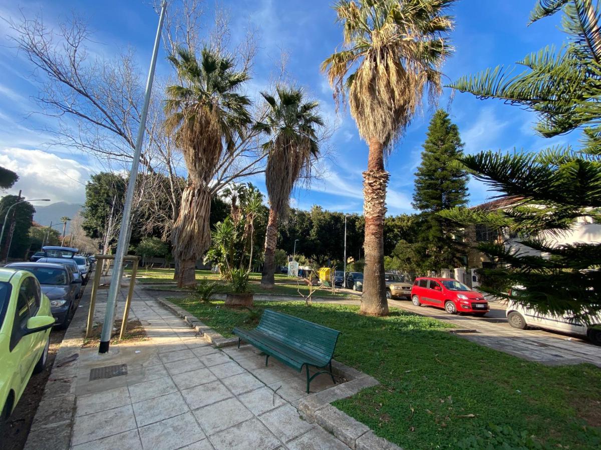 Mondello Beach The House With Green Lawns Villa Buitenkant foto